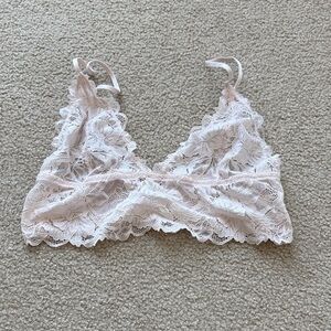 FREE PEOPLE Lace Bralette in Cream